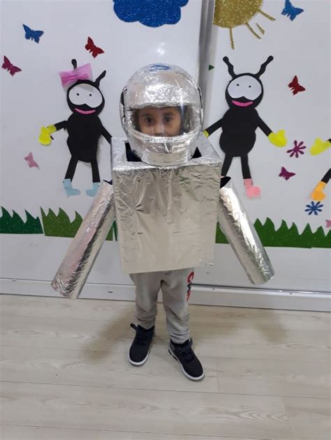 okul öncesi astronot kıyafeti yapımı